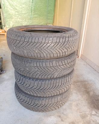 Gomme invernali 155/65R14 75T(Montaggio compreso)