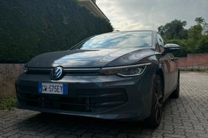 Volkswagen Golf 8.5 2.0 TDI DSG