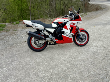 Yamaha FZS 600 Fazer