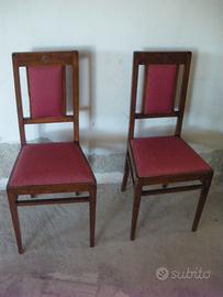 Coppia vecchie sedie rosse