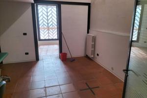 Locale uso commerciale o professionale