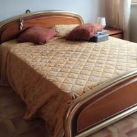 Letto matrimoniale in ottone e legno rete a doghe