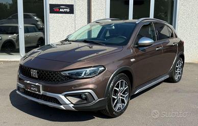 Fiat Tipo 5p 1.0 Cross 100cv FULL LED/NAVI/CARPLAY