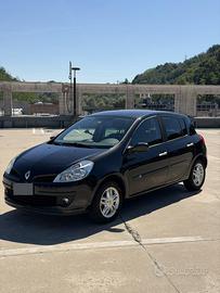 !!!VENDUTA!!! Renault Clio 1.2 16V Le Iene 75 CV