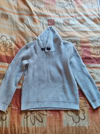 Maglione uomo beige con collo alto – caldo e versa