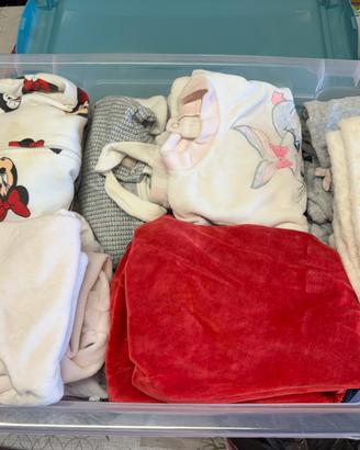 Box Vestiti  neonata 35 pezzi