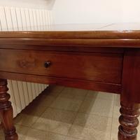 Tavolo 800 in noce (certificato di autenticità)