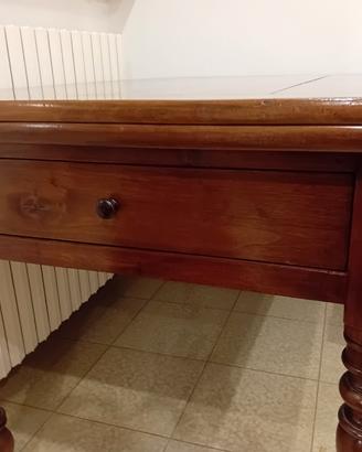 Tavolo 800 in noce (con certificato autenticità)