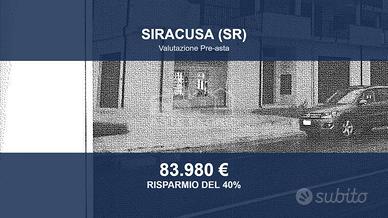 Immobile in asta di 179 m² con più di 5 locali a S