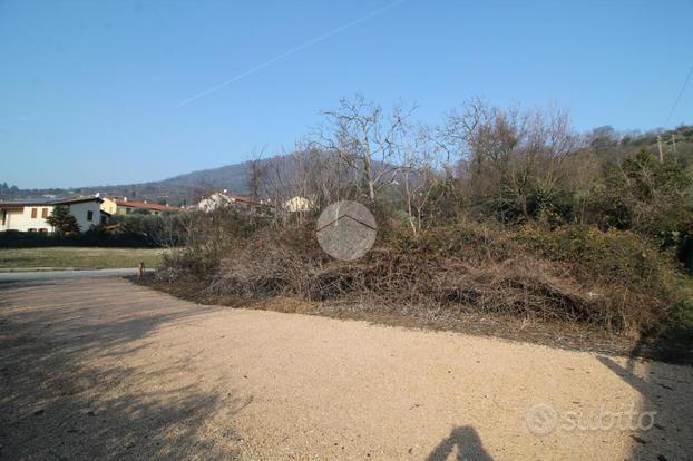 TER. RESIDENZIALE A ARQUÀ PETRARCA