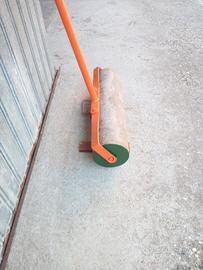 Rullo in ferro per giardinaggio