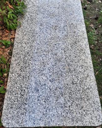 Lastra granito del tavolo