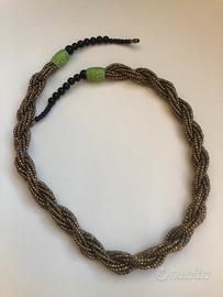 Collana con perline multifilo color bronzo