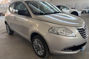 Lancia Ypsilon 0.9 TwinAir 85 CV 5 porte Metano Ec