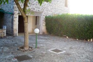Selva di Fasano, viale Toledo, Casa ammobiliata