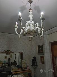 lampadario vintage di Capodimonte 