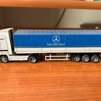 Modellino camion Mercedes Actros.”Italeri”