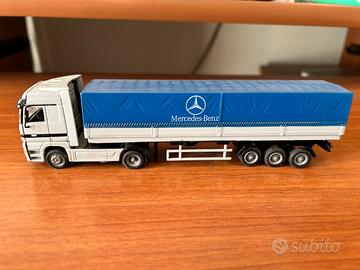 Modellino camion Mercedes Actros.”Italeri”