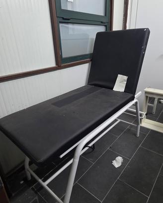lettino visite mediche