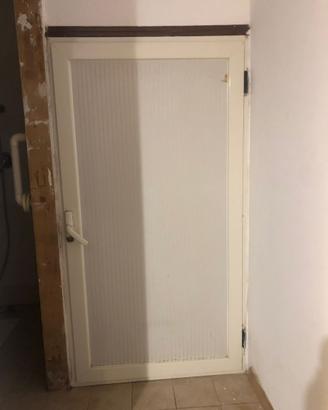 Porta coibentata per sottoscala