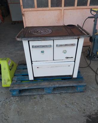 Stufa a legna putage'