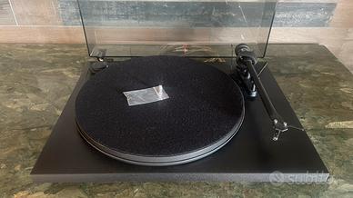 Giradischi Project Essential II