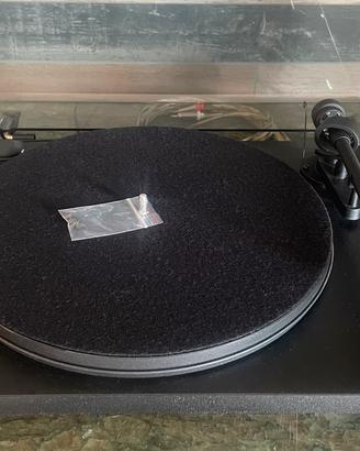 Giradischi Project Essential II
