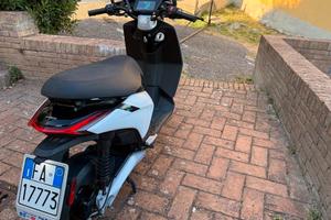 Scooter Elettrico Piaggio 1 Active