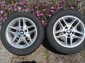 Cerchi in lega BMW con pneumatici 205/55 R16