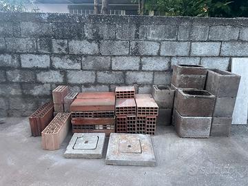 Materiale edile mattoni tramezze canna fumaria