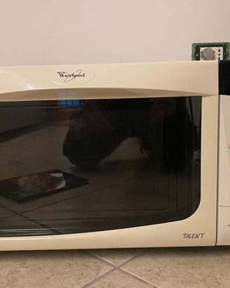 Forno Microonde/Grill/Combi Whirlpool MT 242
