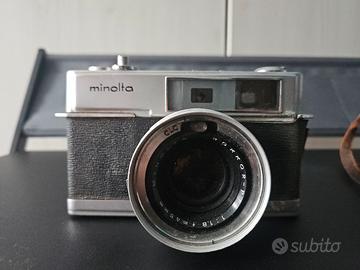 Minolta Hi-matic 7 fotocamera film con custodia