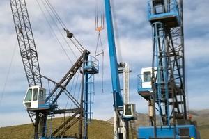 Gru tralicciata Italgru gs 180 portuale