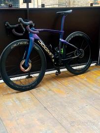Pinarello F 2025