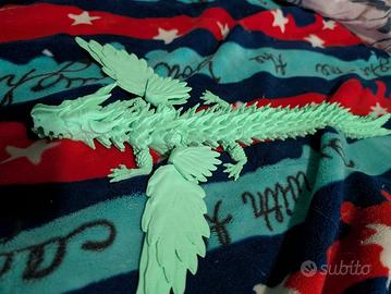 dragone snodato con ali snodate a 360 gradi