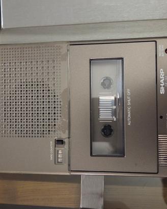 Registratore a cassette portatile vintage