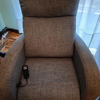 poltrona relax per anziani elettrica