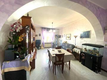 Appartamento di 93 m² con 3 locali e box auto a Tr