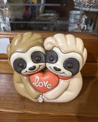 Oggetto thun love