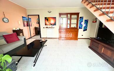 3 LOCALI SU DUE LIVELLI