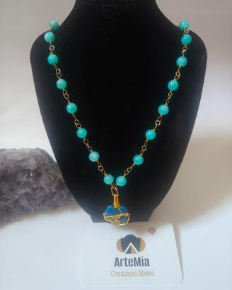 collana catena pietre celesti e cuore al centro 