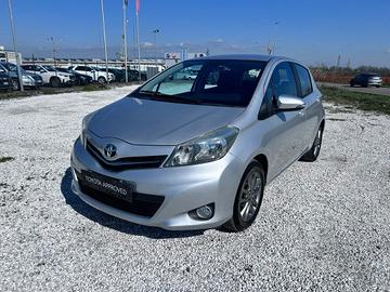 TOYOTA Yaris III 2011 - Yaris 5p 1.0 Loun U1053116