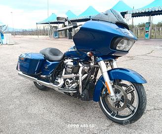 Harley Davidson Road glide 107