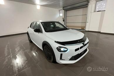 Lancia Ypsilon Hybrid e-DCT