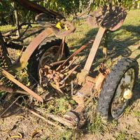 Falciatrice d’epoca a traino – Da restaurare