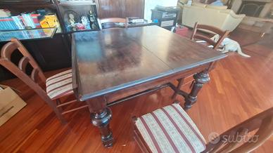 Tavolo in noce allungabile