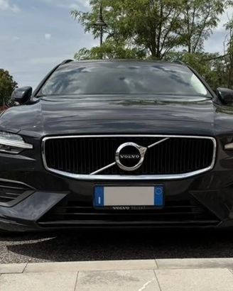 VOLVO V60 anno 2020