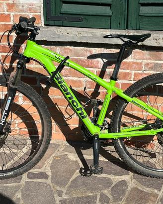 Bianchi Kuma 27.2 – MTB 27,5