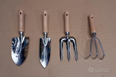 Kit Set 4 Attrezzi Acciaio Inox AntiRust