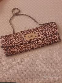 Elegante pochette maculata